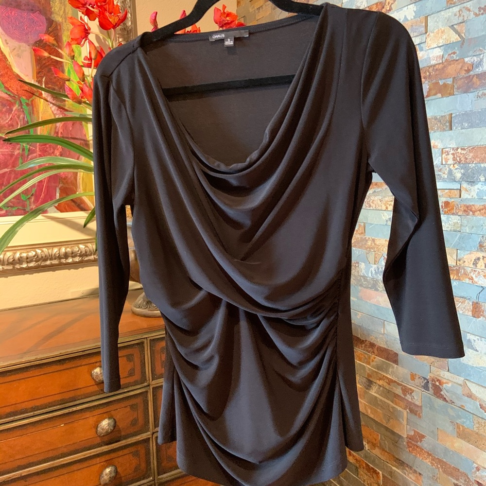 Chaus top